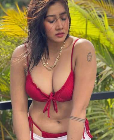 Call Girls in Delhi Service 9999833992 night 8000 shot 2000