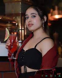 Call Girls in Delhi Service 9999833992 night 8000 shot 2000