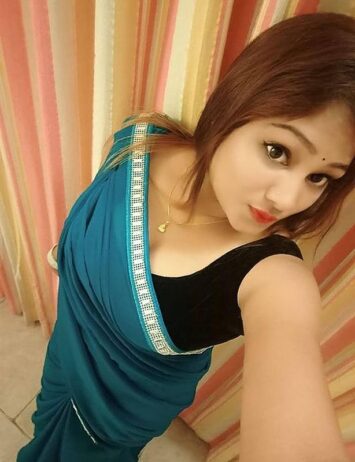 CALL GIRLS IN DELHI Badarpur꧁7042104524 escort serves